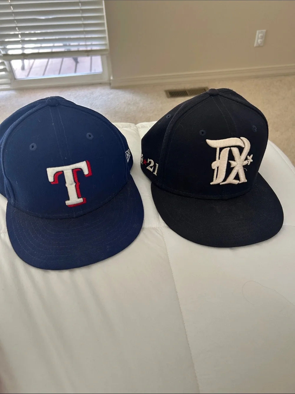 New Era men’s Navy Blue Texas Rangers & Black Alternate Logo